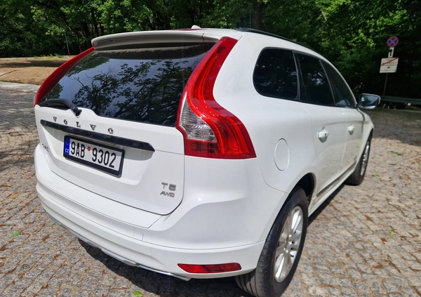 Volvo XC 60 cena 75500 przebieg: 173000, rok produkcji 2016 z Kraków małe 254